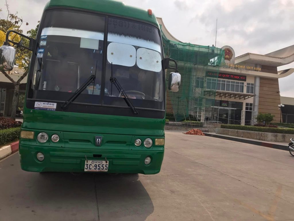 bus from Phnom Penh to Ho Chi Minh City