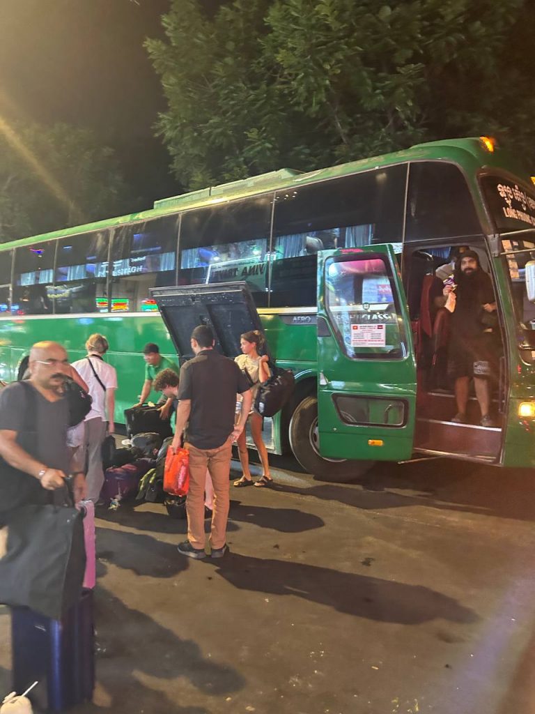 bus from Phnom Penh to Ho Chi Minh City